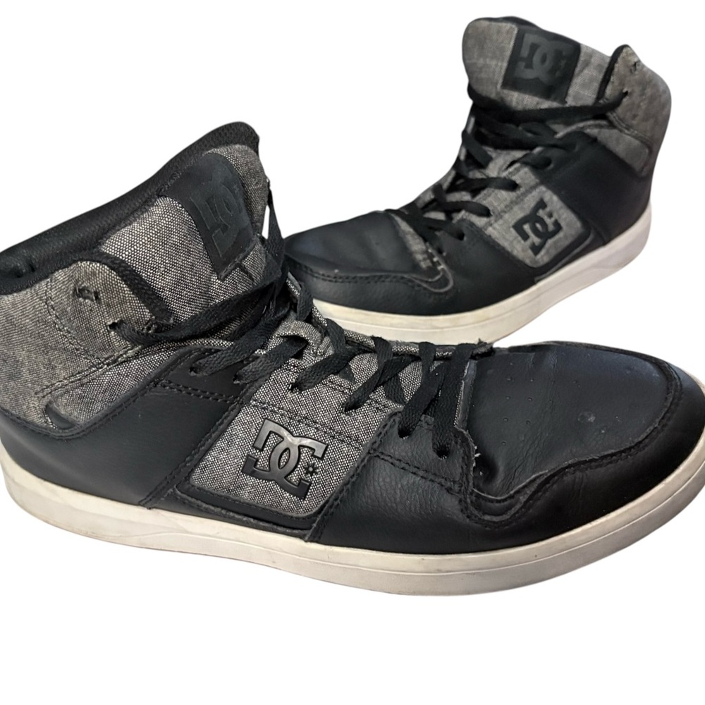 DC Men's Black and Gray Sneakers